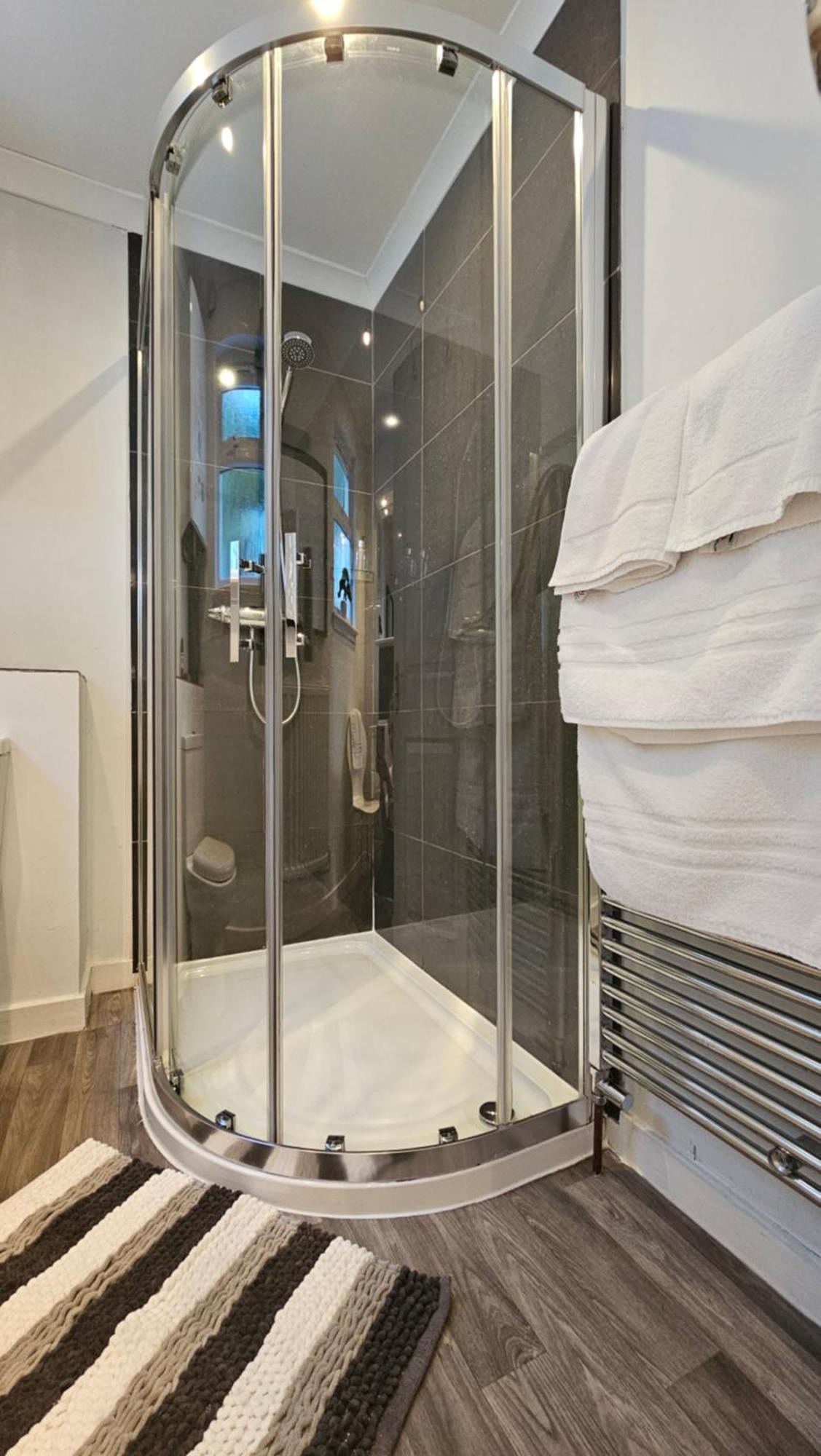 Ards House Self Catering Apartment With Sea Views โอบาน ภายนอก รูปภาพ
